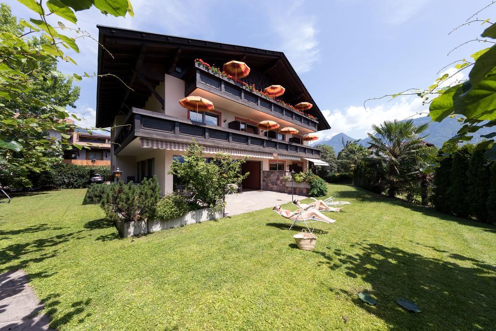 Apartments Feyerlin ลานา ภายนอก รูปภาพ